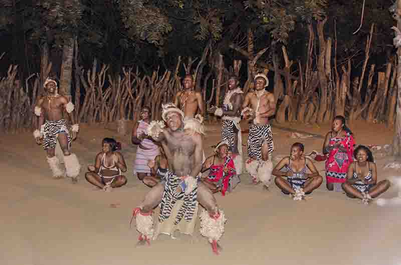 100 - Sudafrica - espectaculo de danzas etnicas